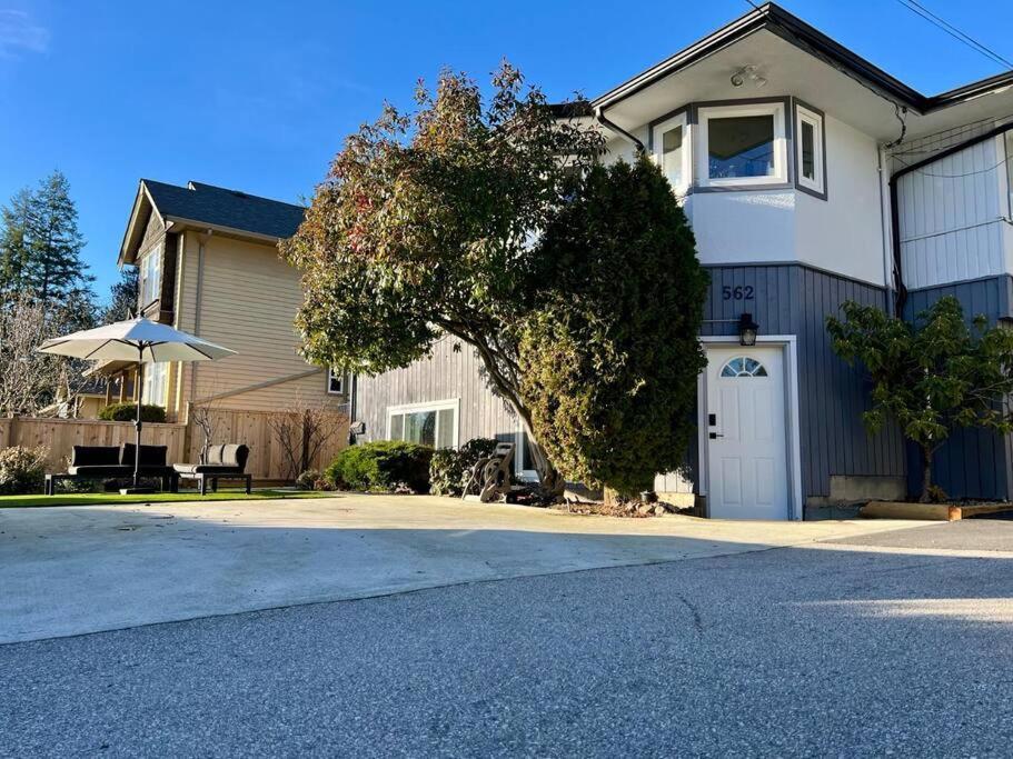 Westview Vacation Rental - Two Br House Норт-Ванкувер Екстер'єр фото